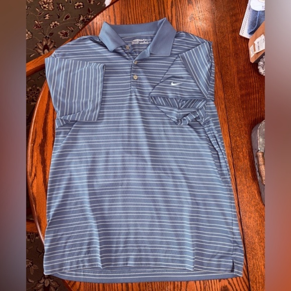 NIKE GOLF SIZE LARGE MENS SHIRT SLEEVE BLE STRIPED POLO
